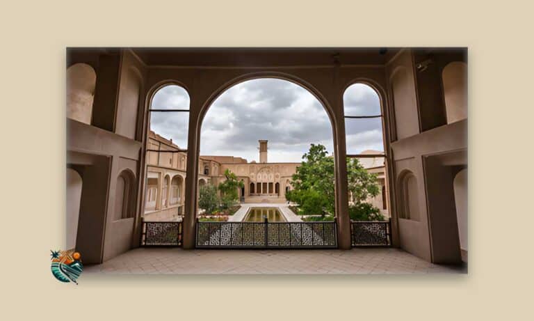 12 جاذبه معروف از جاهای دیدنی کاشان