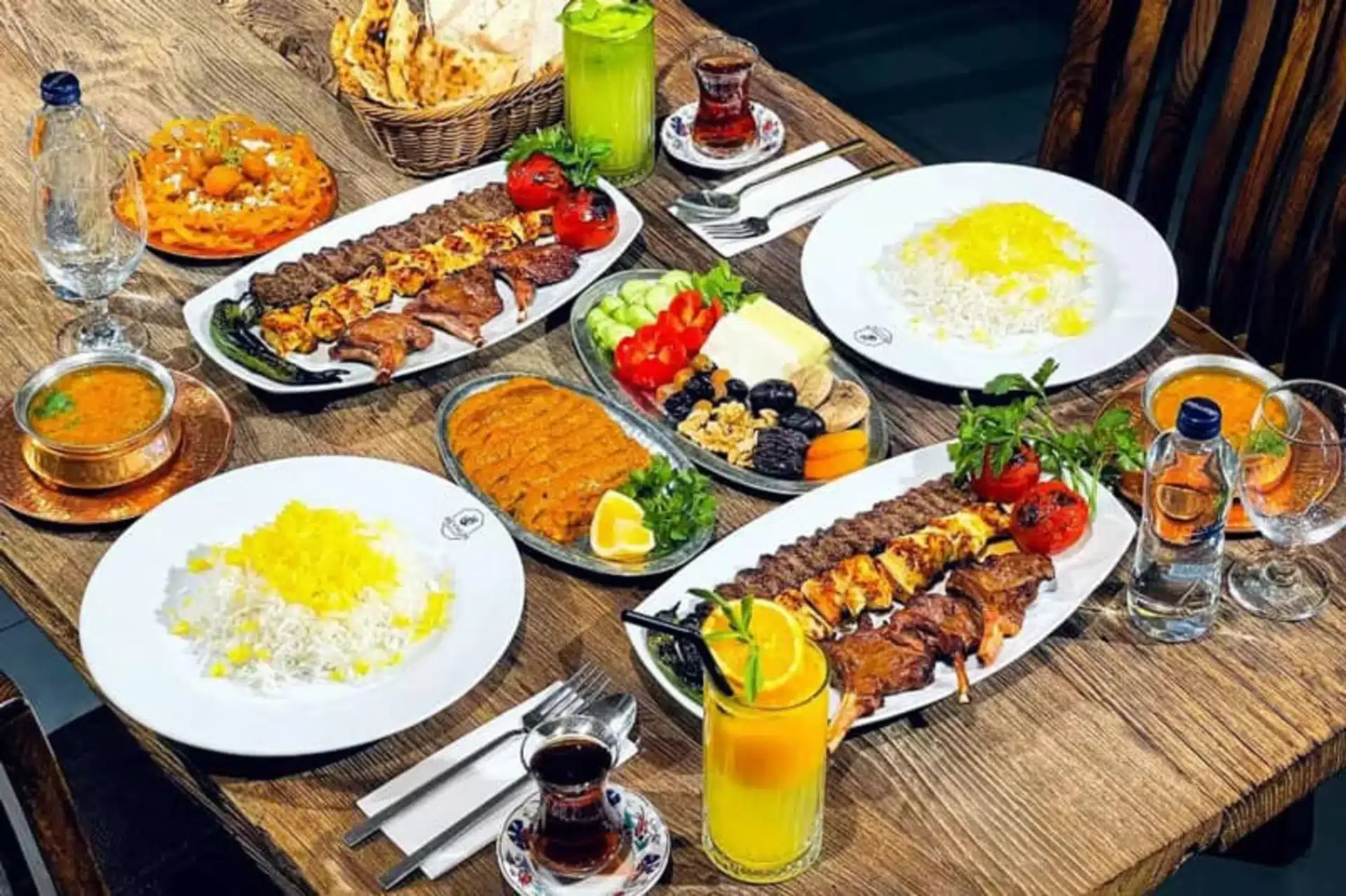 معرفی رستوران ریحون استانبول + آدرس، مسیر دسترسی و منوی غذا 22 رستوران ریحون استانبول