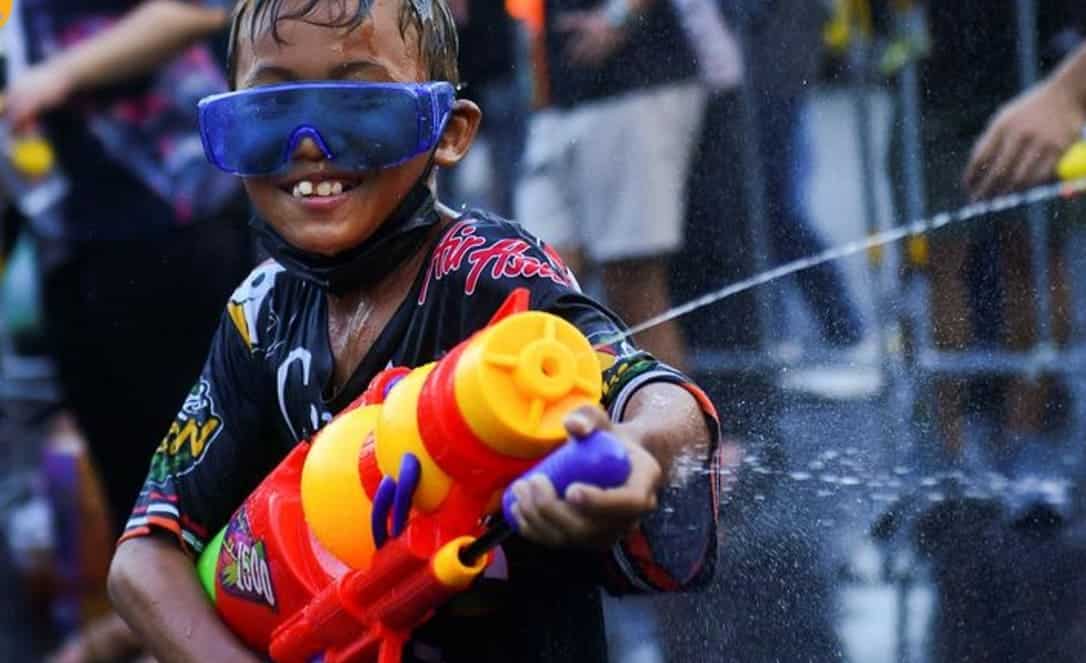 جشن آب تایلند