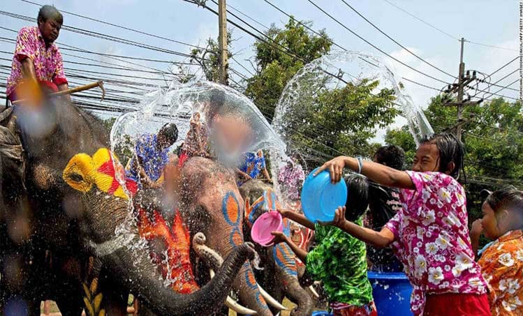 جشن آب تایلند