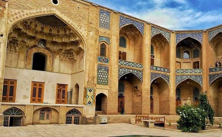 سفر به جاهای دیدنی کرمان؛ معرفی 29 جاذبه گردشگری کرمان + آدرس 21 مجموعه گنجعلیخان کرمان